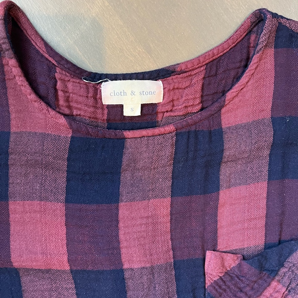 Checkered Top - Picture 2 of 3